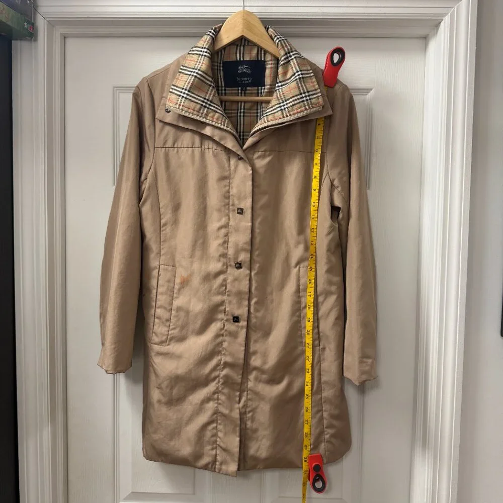 Vintage Burberry trench coat jacket w/Nova Check lining size Medium - READ - Picture 3 of 13